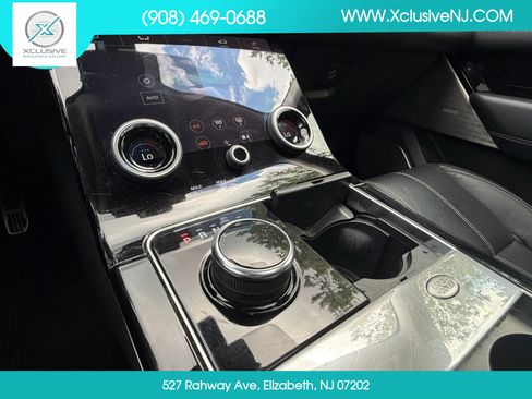 Used 2018 Land Rover Range Rover Velar R-Dynamic SE AWD/4WD image 17