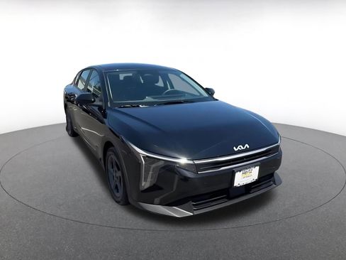 Used 2025 Kia K4 FWD image 3