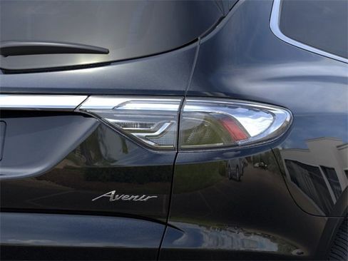 Used 2024 Buick Enclave Avenir w/ Avenir Technology Package image 37
