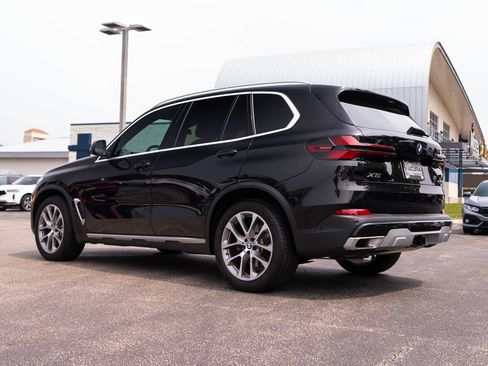 Used 2024 BMW X5 xDrive40i w/ Premium Package AWD/4WD image 9