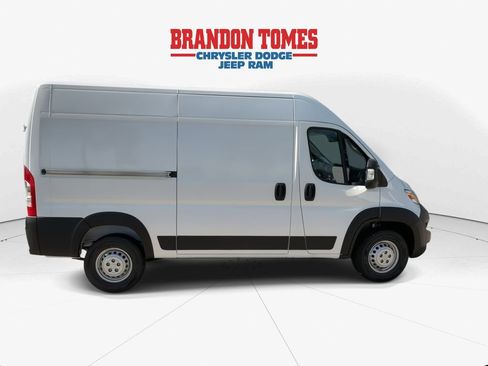 New 2026 RAM ProMaster 2500 w/ Convenience Group FWD image 2
