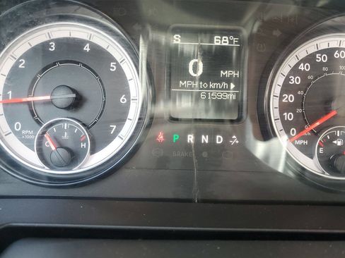 Used 2022 RAM 1500 Tradesman w/ Chrome Appearance Group image 9