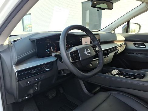 Used 2025 Nissan Murano SL image 5