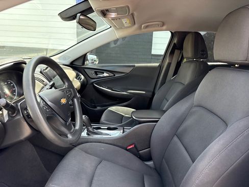 Used 2020 Chevrolet Malibu LS FWD image 13