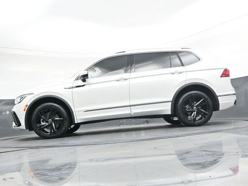 Used 2023 Volkswagen Tiguan SEL R-Line AWD/4WD image 33