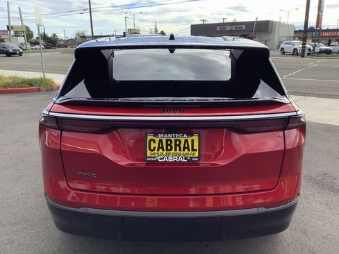 Used 2025 Jeep Wagoneer S Limited image 28