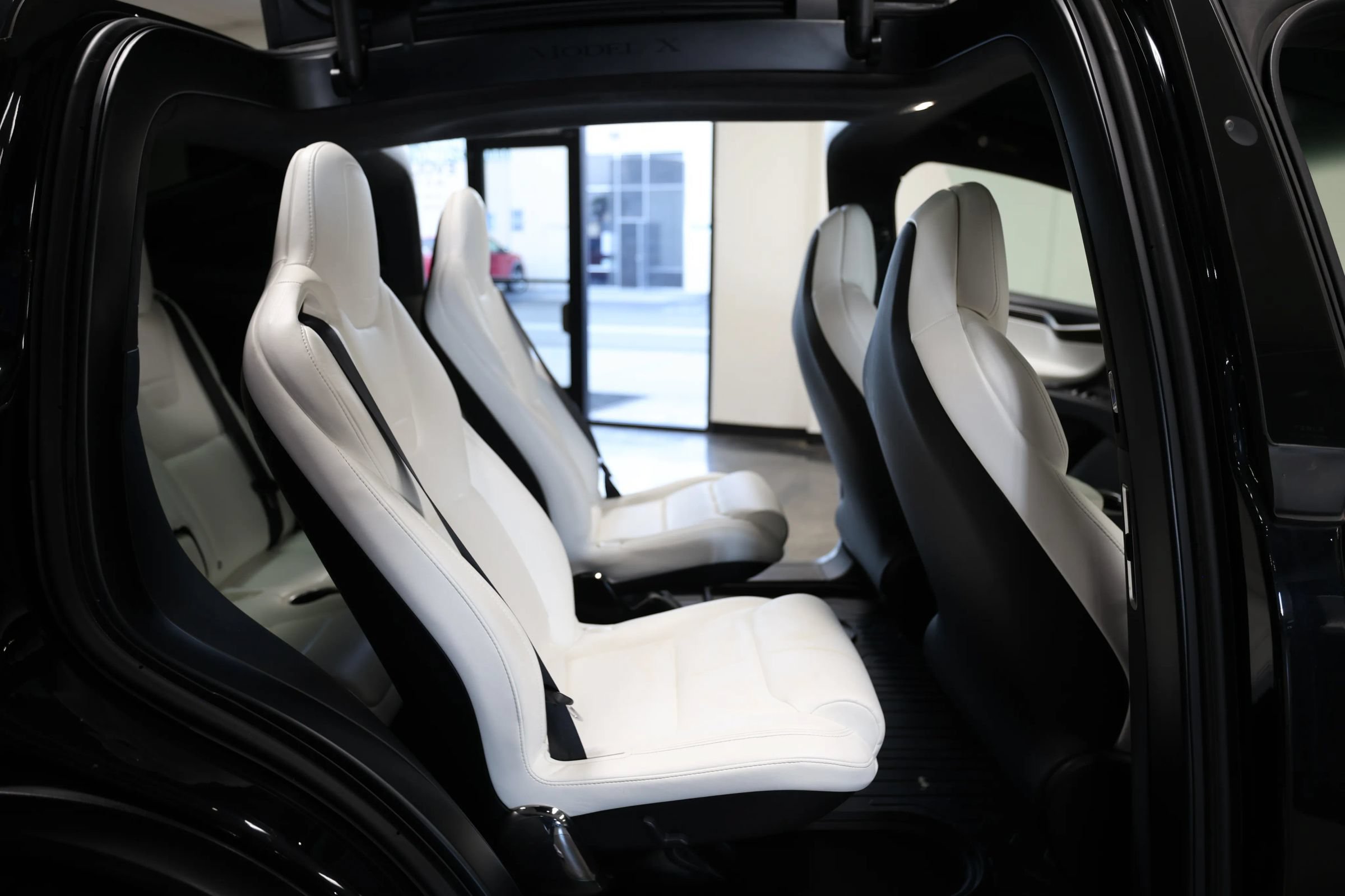 Used 2017 Tesla Model X 90D AWD/4WD image 40