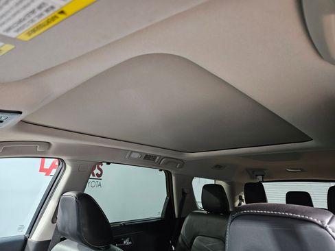 Used 2022 Nissan Pathfinder Platinum w/ Lighting Package (N93) image 25