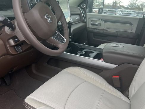 Used 2025 RAM 2500 Laramie image 11