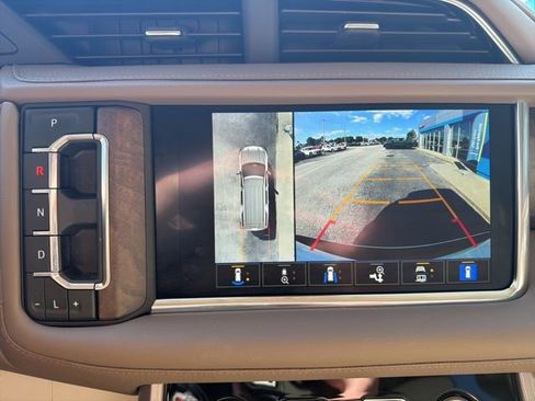Used 2024 GMC Yukon Denali AWD/4WD image 20