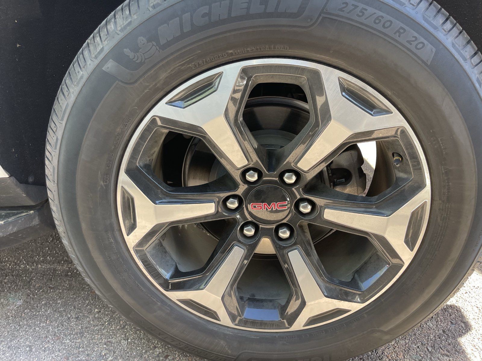 Certified 2025 GMC Yukon AT4 AWD/4WD image 6