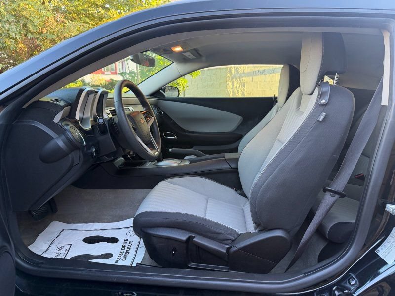 Used 2013 Chevrolet Camaro LS RWD image 12