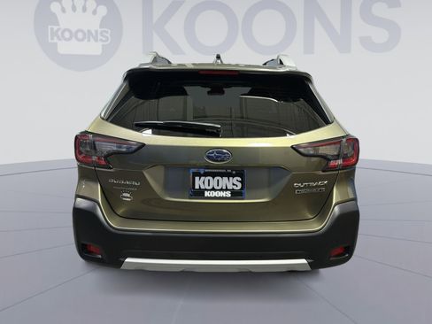 Used 2023 Subaru Outback Touring XT AWD/4WD image 5