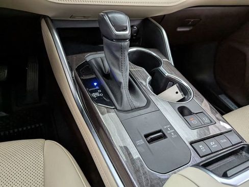 Used 2021 Toyota Highlander Limited image 36