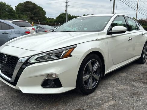 Used 2019 Nissan Altima 2.5 SV FWD image 7