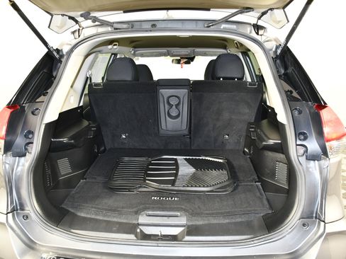 Used 2020 Nissan Rogue S w/ Special Edition Package image 49