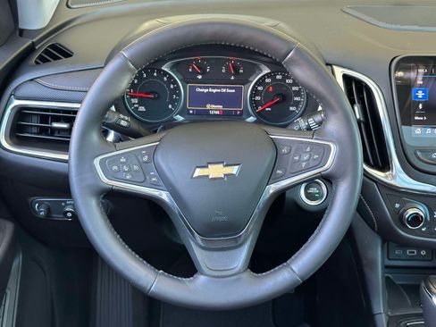 Used 2021 Chevrolet Equinox Premier AWD/4WD image 14