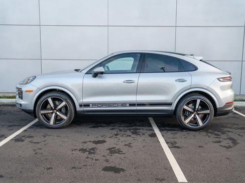 New 2026 Porsche Cayenne Coupe image 2