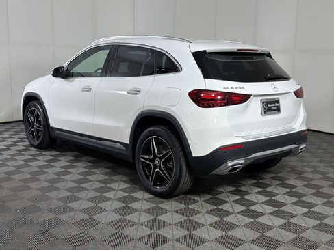 Used 2026 Mercedes-Benz GLA 250 4MATIC image 3