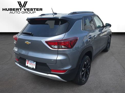 Used 2022 Chevrolet TrailBlazer LT FWD image 6