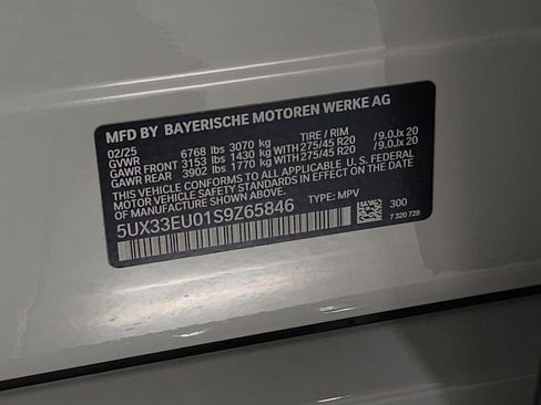 Used 2025 BMW X5 M60i w/ Executive Package image 43