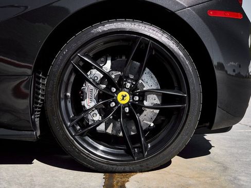 Used 2018 Ferrari 488 Spider image 26