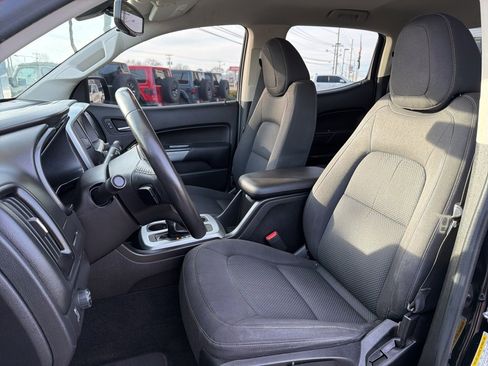 Used 2016 Chevrolet Colorado LT w/ LT Convenience Package image 28