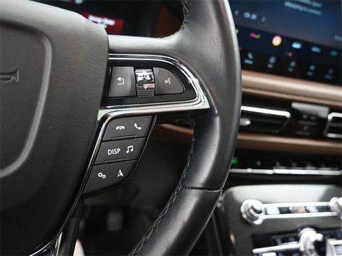 Certified 2023 Lincoln Nautilus Reserve w/ Equipment Group 201A image 17