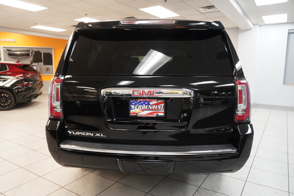 Used 2020 GMC Yukon XL Denali w/ Denali Premium Package AWD/4WD image 9
