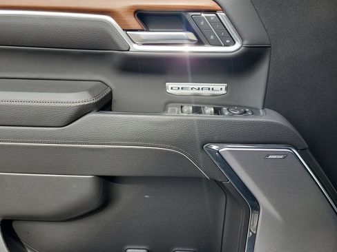 Used 2023 GMC Sierra 1500 Denali w/ Technology Package image 22