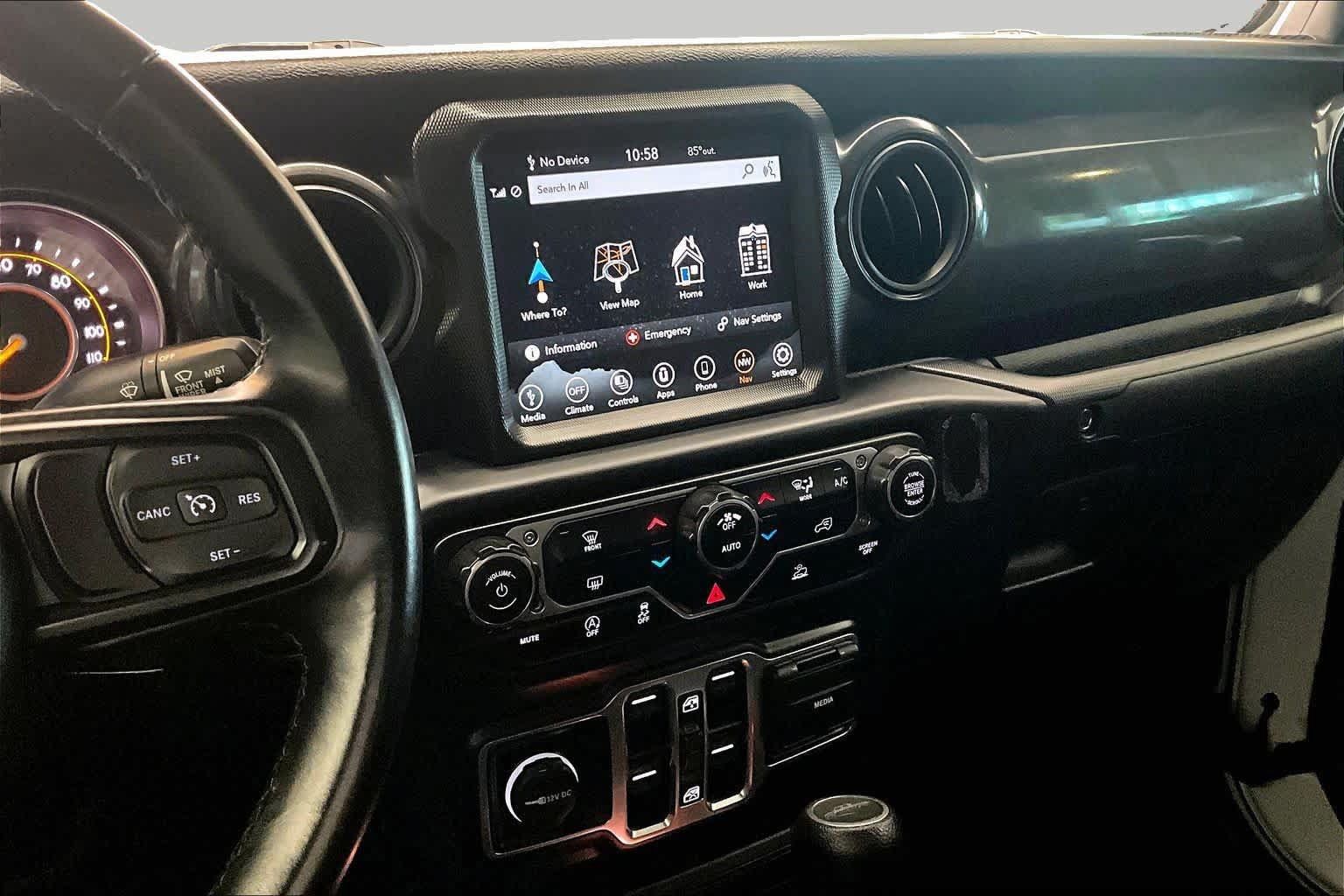 Used 2022 Jeep Gladiator Sport AWD/4WD image 6
