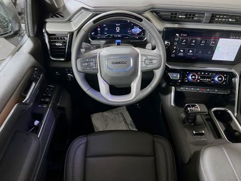 Used 2025 GMC Sierra 1500 Denali image 20
