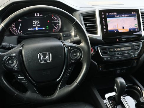Used 2018 Honda Ridgeline RTL-E image 16