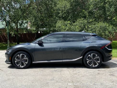 Used 2024 Kia EV6 Light RWD image 4