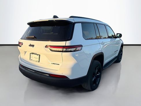 Used 2024 Jeep Grand Cherokee L Limited w/ Black Appearance Package image 5