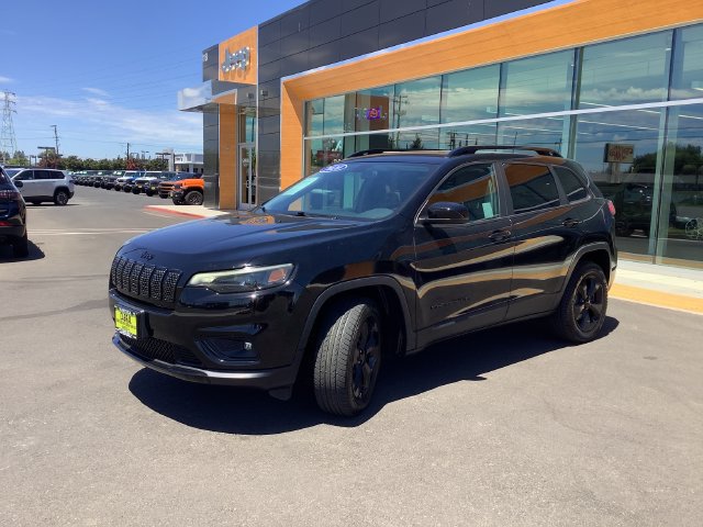Used 2020 Jeep Cherokee Latitude Plus AWD/4WD image 5