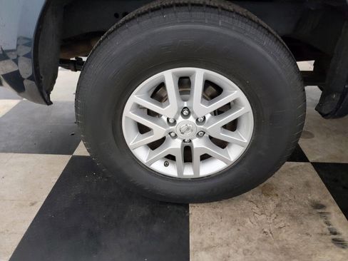 Used 2014 Nissan Frontier SV w/ SV Value Truck Package image 46