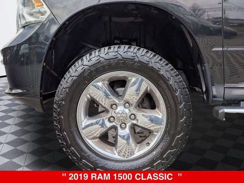 Used 2019 RAM 1500 Express w/ Express Value Package AWD/4WD image 10