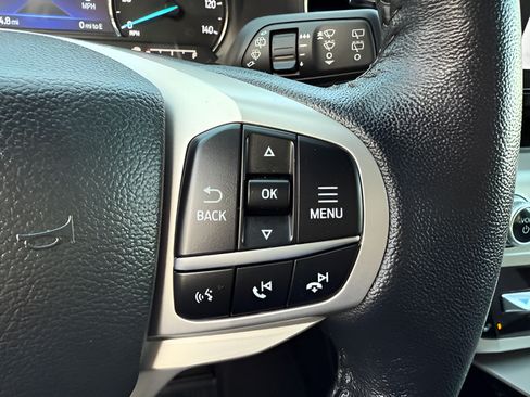 Used 2022 Ford Explorer XLT w/ Equipment Group 202A AWD/4WD image 20