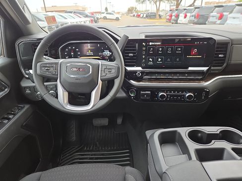 New 2026 GMC Sierra 1500 SLE w/ Preferred Package AWD/4WD image 9