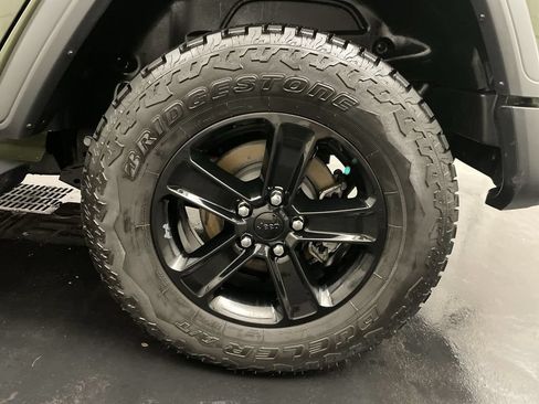 Used 2021 Jeep Wrangler Unlimited Sport AWD/4WD image 23
