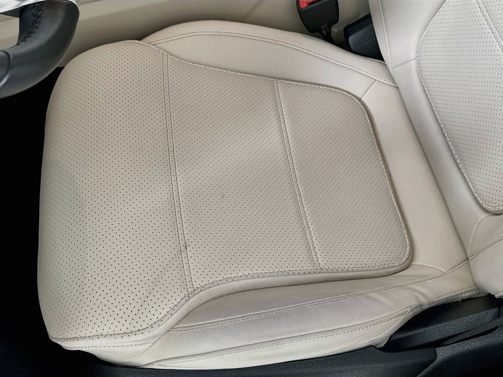 Certified 2026 Mercedes-Benz GLC 300 image 21