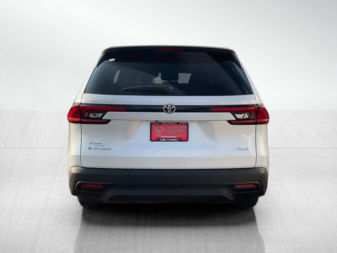 Used 2024 Toyota Grand Highlander XLE image 4