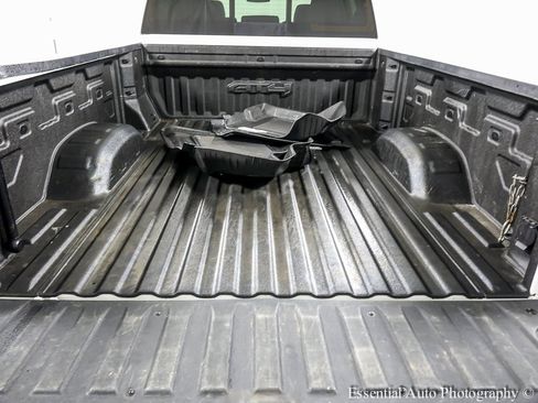 Used 2022 GMC Sierra 2500 AT4 w/ AT4 Preferred Package image 25