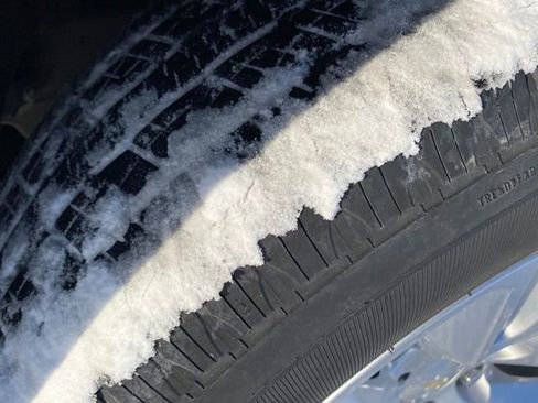 Certified 2022 Chevrolet Silverado 1500 Custom image 23