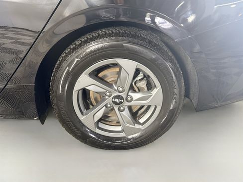 Used 2022 Kia K5 LX FWD image 36