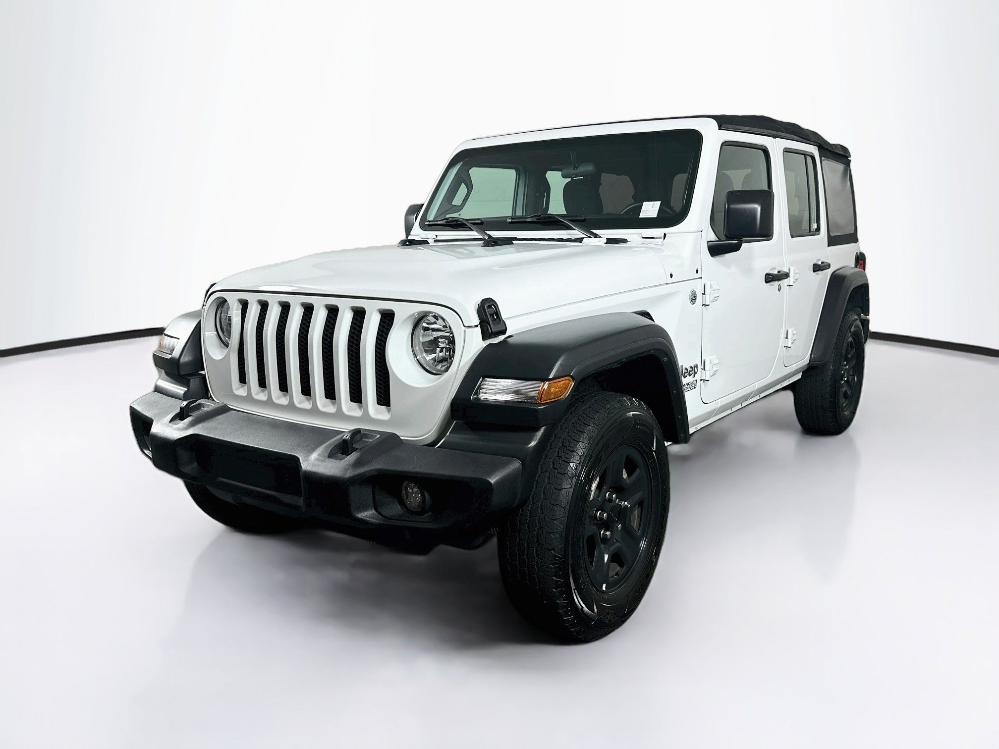 Used 2018 Jeep Wrangler Unlimited Sport AWD/4WD image 3
