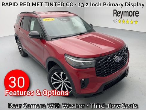 Used 2025 Ford Explorer ST-Line image 1