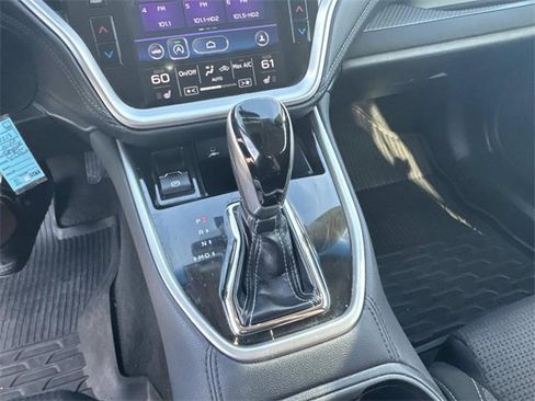 Used 2022 Subaru Outback Premium image 23