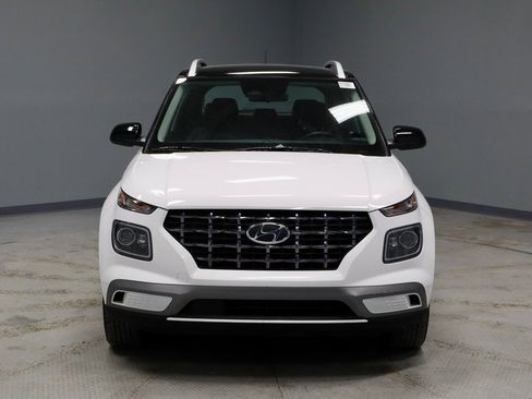 Certified 2023 Hyundai Venue Limited image 8